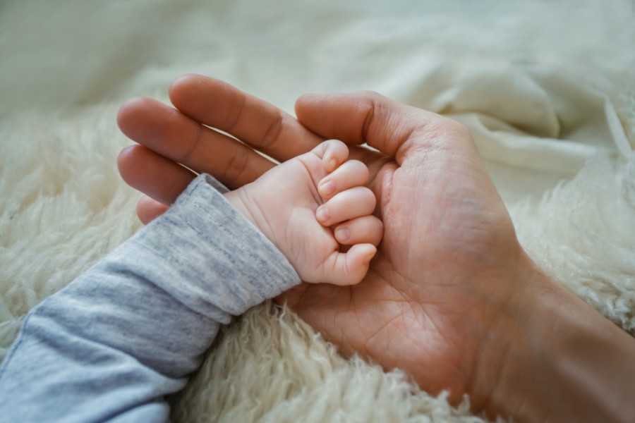 Angoisse de séparation avec son bébé : comment l'aider ?
